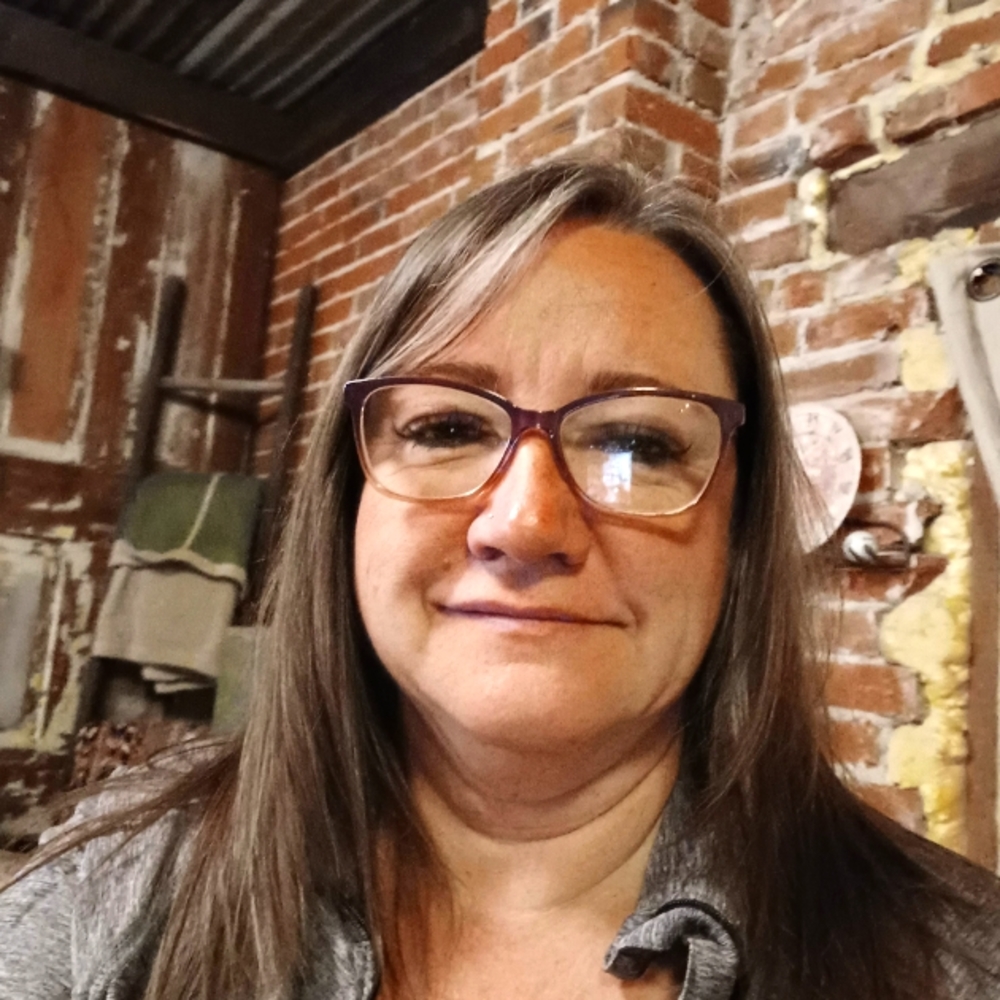 Meet your Posher, Nadine